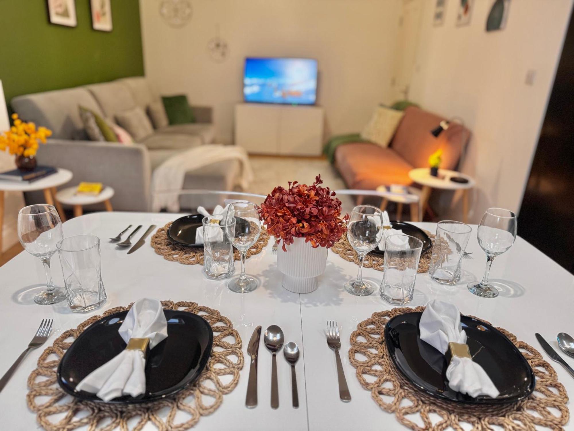 Modern 1-Bed Apt 30Min To Central London & Parking Екстер'єр фото